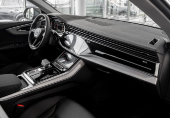 Новый Audi Q8 2025 (17 фото)
