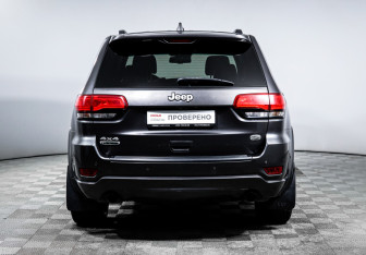 Подержанный автомобиль Jeep Grand Cherokee 2014 года (6 фото)
