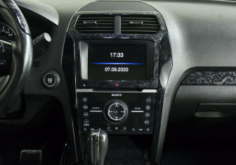 Подержанный автомобиль Ford Explorer 2012 года (14 фото)