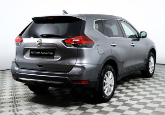 Подержанный автомобиль Nissan X-Trail 2022 года (5 фото)