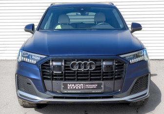Подержанный автомобиль Audi Q7 2023 года (2 фото)