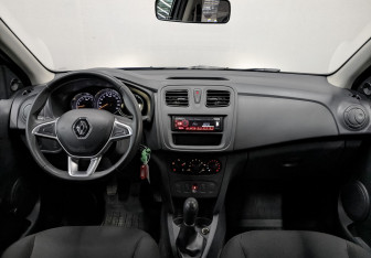Подержанный автомобиль Renault Logan Sedan 2019 года (14 фото)