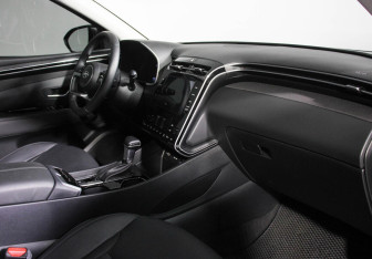 Подержанный автомобиль Hyundai Tucson 2022 года (6 фото)
