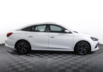 Новый MG 5 Sedan 2023 (4 фото)