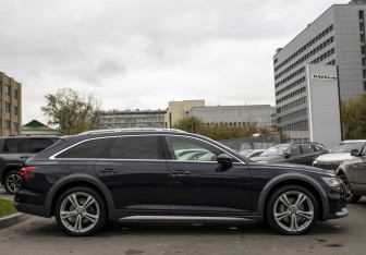 Подержанный автомобиль Audi A6 allroad 2019 года (4 фото)