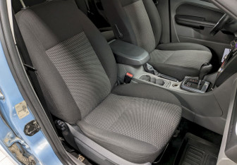 Подержанный автомобиль Ford Focus Hatchback 2009 года (20 фото)