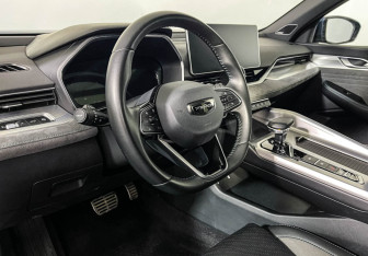 Подержанный автомобиль Geely Preface 2023 года (13 фото)