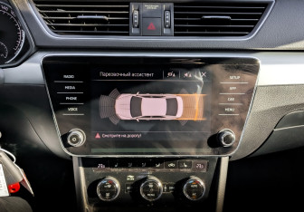 Подержанный автомобиль Skoda Superb Liftback 2018 года (27 фото)