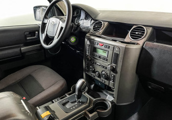 Подержанный автомобиль Land Rover Discovery 2007 года (9 фото)