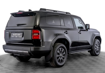 Подержанный автомобиль Toyota Land Cruiser Prado 2024 года (5 фото)