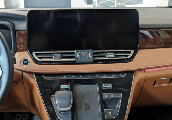 Новый Hongqi HQ9 2022 (11 фото)