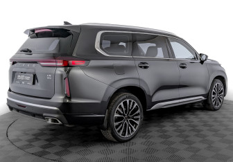 Подержанный автомобиль Exeed VX 2023 года (5 фото)