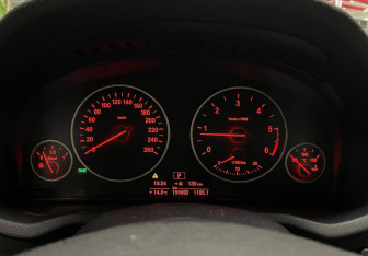 Подержанный автомобиль BMW X3 2011 года (11 фото)