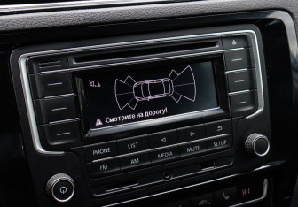 Подержанный автомобиль Volkswagen Jetta Sedan 2017 года (11 фото)