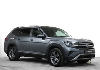 Подержанный автомобиль Volkswagen Teramont 2021 года (3 фото)