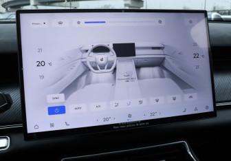 Подержанный автомобиль Chery Tiggo 9 2024 года (18 фото)