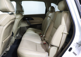 Подержанный автомобиль Acura MDX 2009 года (10 фото)