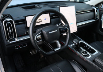 Подержанный автомобиль Jaecoo J7 2023 года (12 фото)