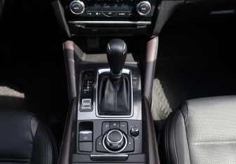 Подержанный автомобиль Mazda 6 Sedan 2016 года (18 фото)