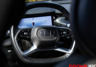 Подержанный автомобиль Geely Preface 2024 года (11 фото)