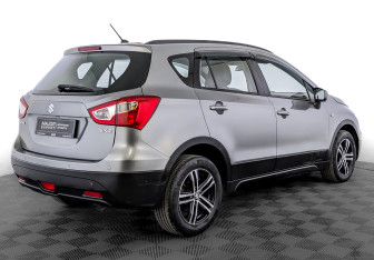 Подержанный автомобиль Suzuki SX4 Hatchback 2013 года (5 фото)