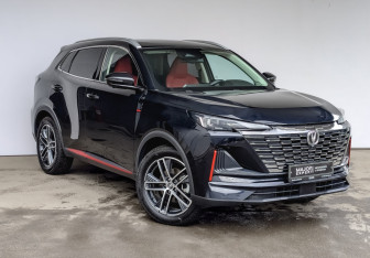 Подержанный автомобиль Changan UNI-S 2024 года (3 фото)