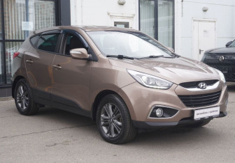 Подержанный автомобиль Hyundai ix35 2014 года (3 фото)