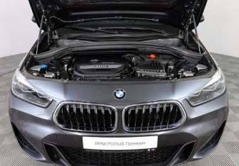 Подержанный автомобиль BMW X2 2021 года (10 фото)