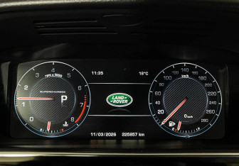 Подержанный автомобиль Land Rover Range Rover Sport 2014 года (11 фото)