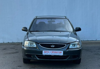 Подержанный автомобиль Hyundai Accent Sedan 2008 года (2 фото)