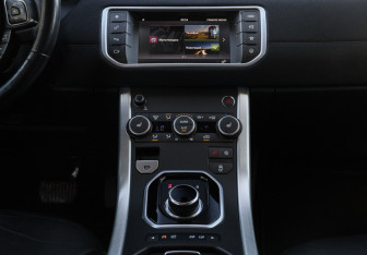 Подержанный автомобиль Land Rover Range Rover Evoque 2018 года (11 фото)