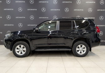 Подержанный автомобиль Toyota Land Cruiser Prado 2021 года (8 фото)