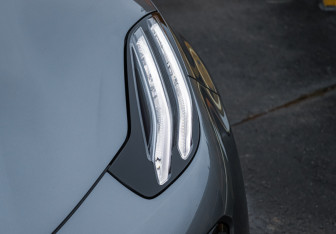 Подержанный автомобиль Zeekr 001 2023 года (13 фото)