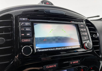 Подержанный автомобиль Nissan Juke 2018 года (15 фото)