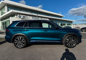 Подержанный автомобиль Geely Monjaro 2023 года (4 фото)