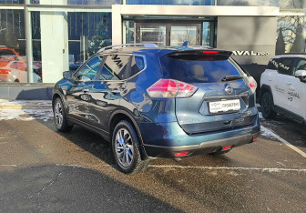 Подержанный автомобиль Nissan X-Trail 2017 года (7 фото)