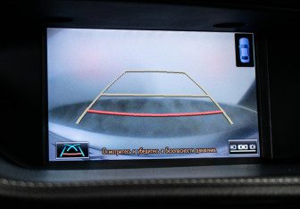 Подержанный автомобиль Lexus ES 2016 года (18 фото)