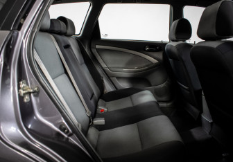 Подержанный автомобиль Chevrolet Lacetti Wagon 2011 года (9 фото)