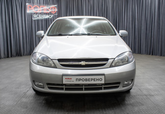 Подержанный автомобиль Chevrolet Lacetti Wagon 2009 года (2 фото)