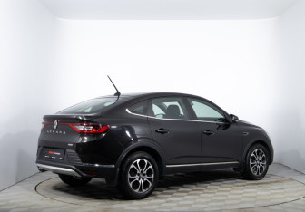 Подержанный автомобиль Renault Arkana 2020 года (5 фото)