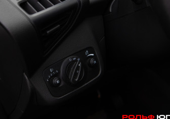 Подержанный автомобиль Ford Kuga 2014 года (20 фото)