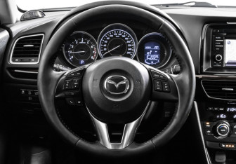 Подержанный автомобиль Mazda 6 Sedan 2014 года (20 фото)