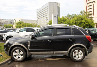 Подержанный автомобиль Opel Antara 2013 года (6 фото)