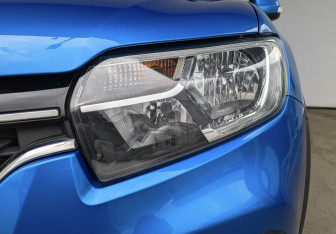 Подержанный автомобиль Renault Sandero 2021 года (11 фото)