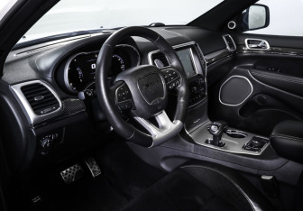 Подержанный автомобиль Jeep Grand Cherokee 2014 года (15 фото)