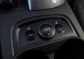 Подержанный автомобиль Ford Focus Hatchback 2012 года (16 фото)