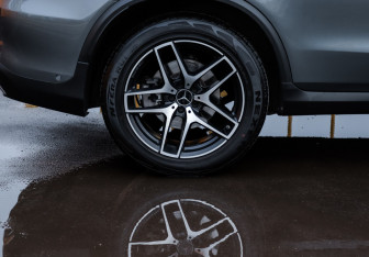 Подержанный автомобиль Mercedes-Benz GLC AMG 2016 года (13 фото)