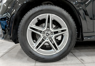 Подержанный автомобиль Mercedes-Benz GLE 2021 года (18 фото)