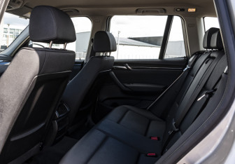Подержанный автомобиль BMW X3 2014 года (15 фото)