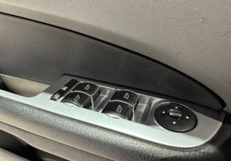 Подержанный автомобиль Ford Focus Hatchback 2010 года (8 фото)